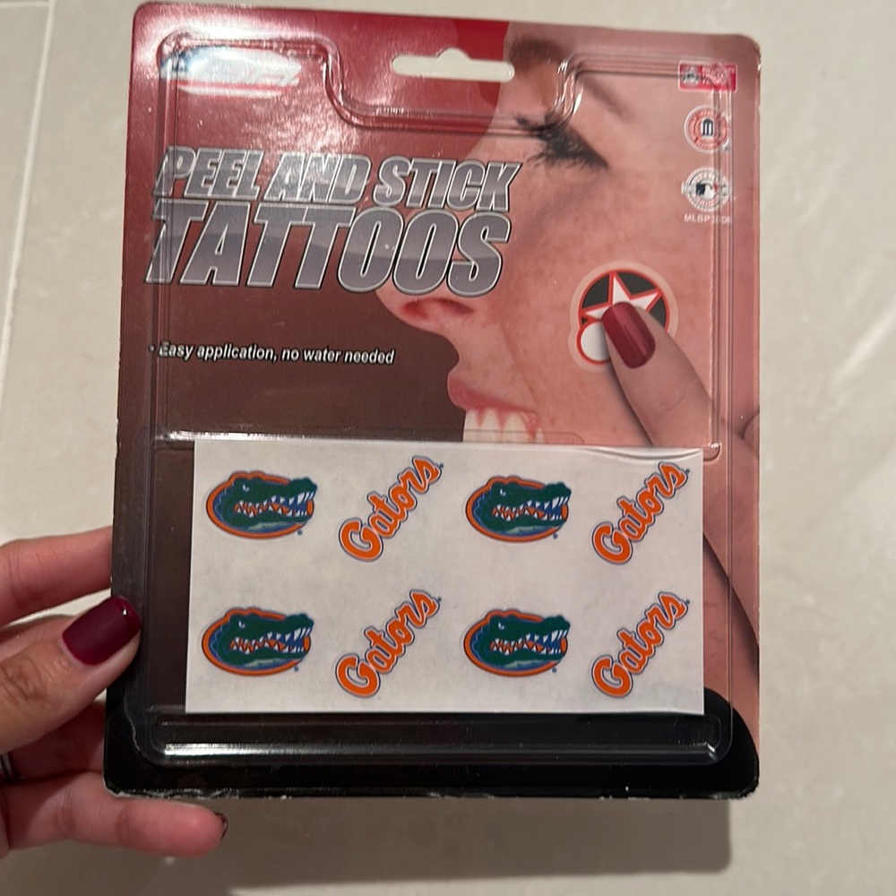 Gators peel and stick tattoos